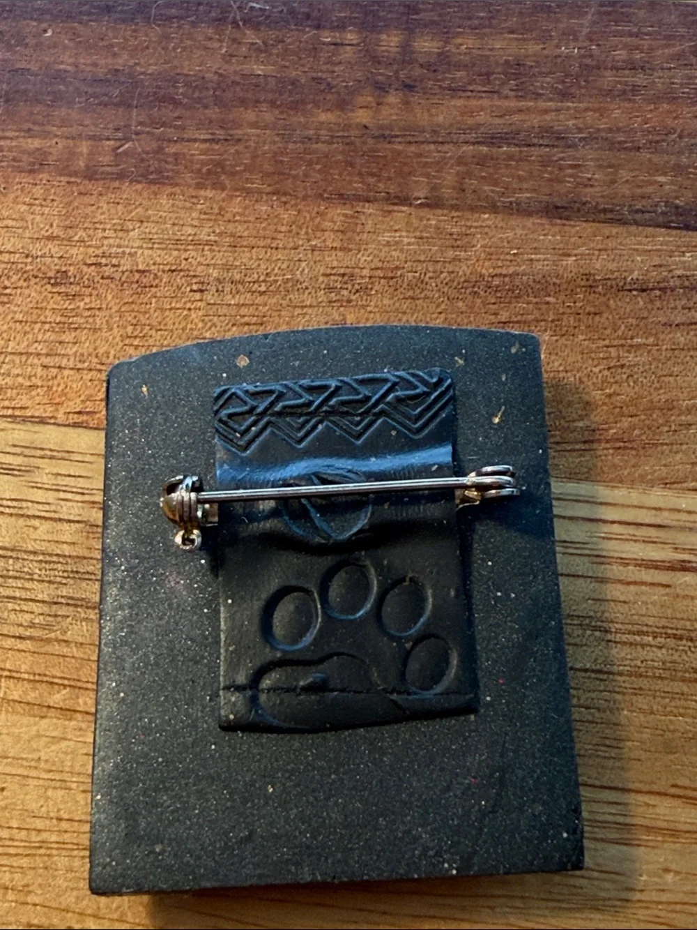 Decorative Small Plaque Featuring An Egyptian Cat Silhouette Brooch